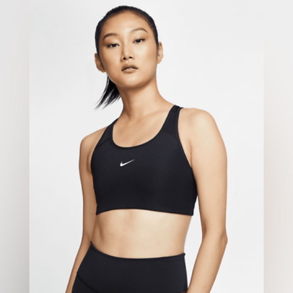 Nike Women's Black Sports Bra removable pads racerback style size medium